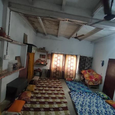 श्री बांके बिहारी सेवा धाम Hotel Vrindāvan Екстериор снимка